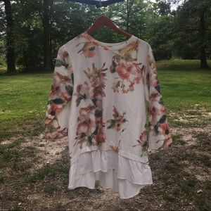 Hannah Floral Women’s Top Size L
